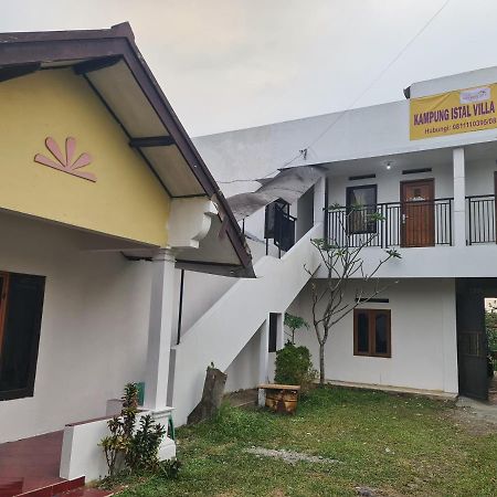 Kampung Istal Villa Pamijahan Bogor Exterior photo