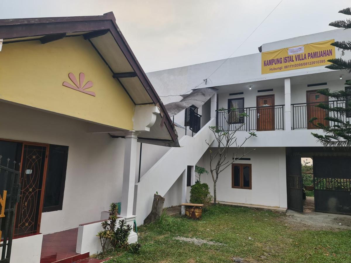 Kampung Istal Villa Pamijahan Bogor Exterior photo